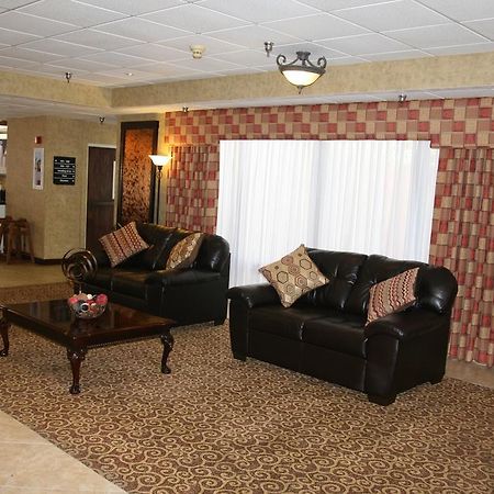 Rome Inn And Suites מראה חיצוני תמונה